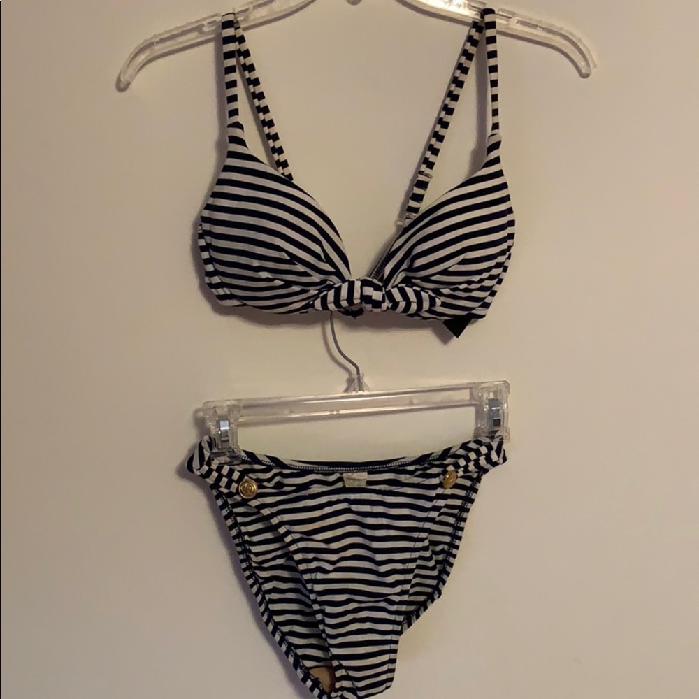 Bathing suit